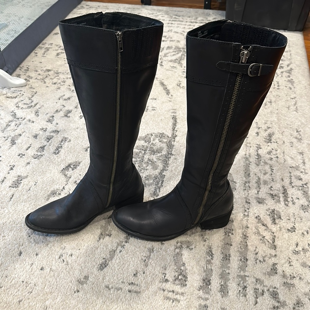 Born black leather boots